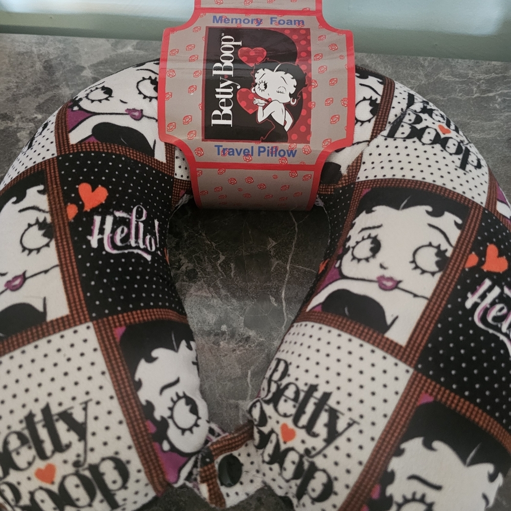 Betty Boop Memory Foam Travel Neck Pillow NEW Classic Print
